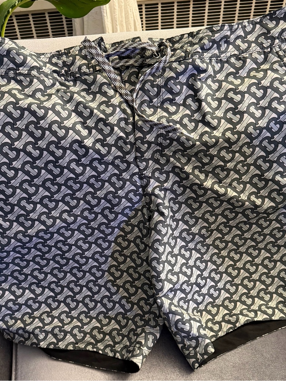 Men's BurberryPatterned Swim/Beach Shorts - Black & Gray